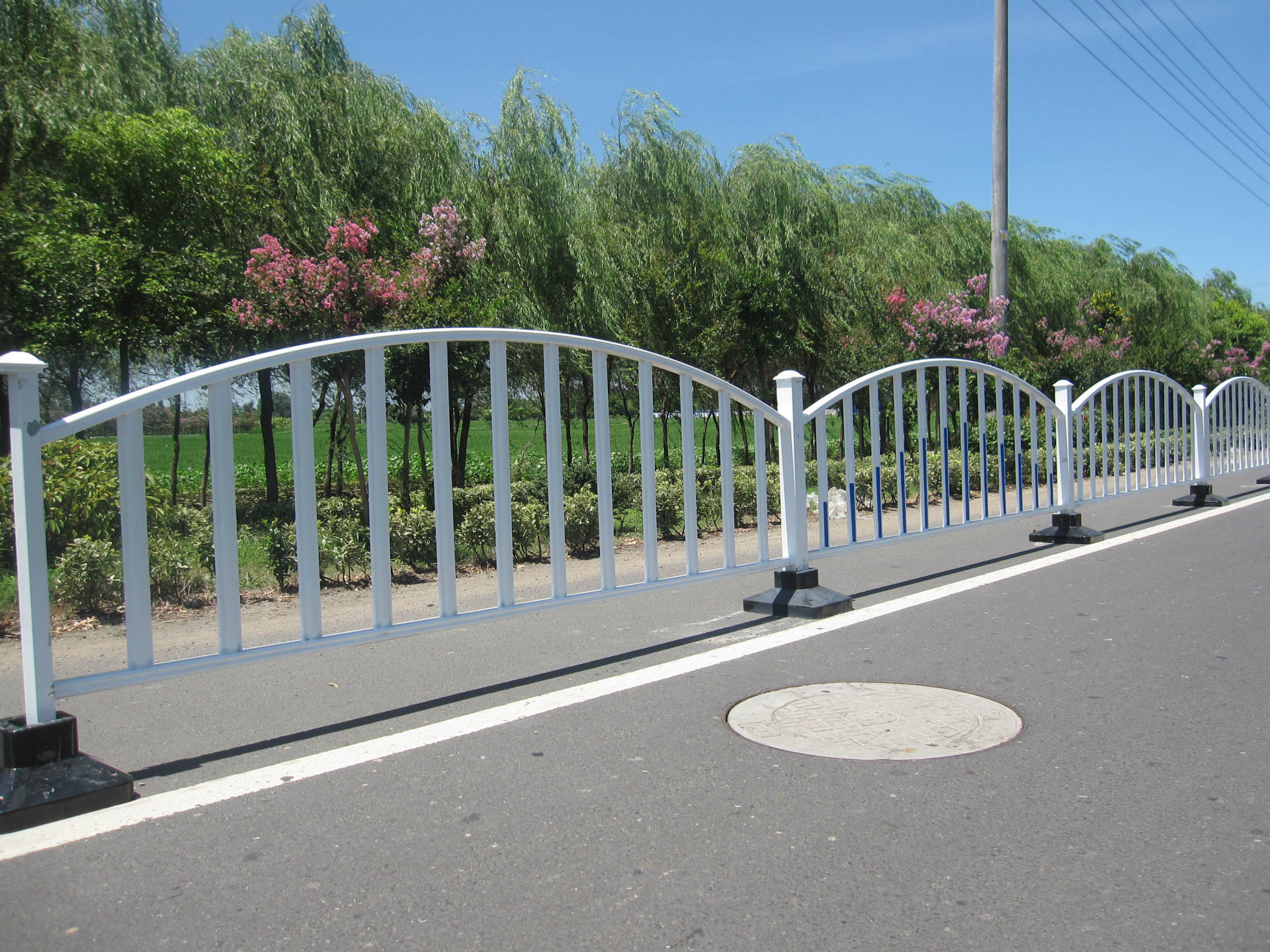 寧波道路護(hù)欄多少錢一米？
