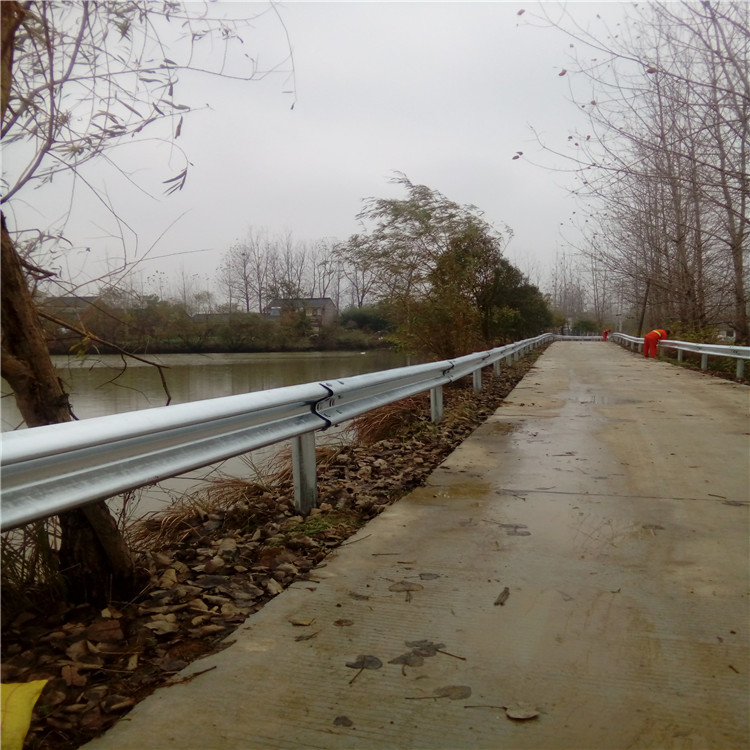 浙江公路護(hù)欄多少錢一米？